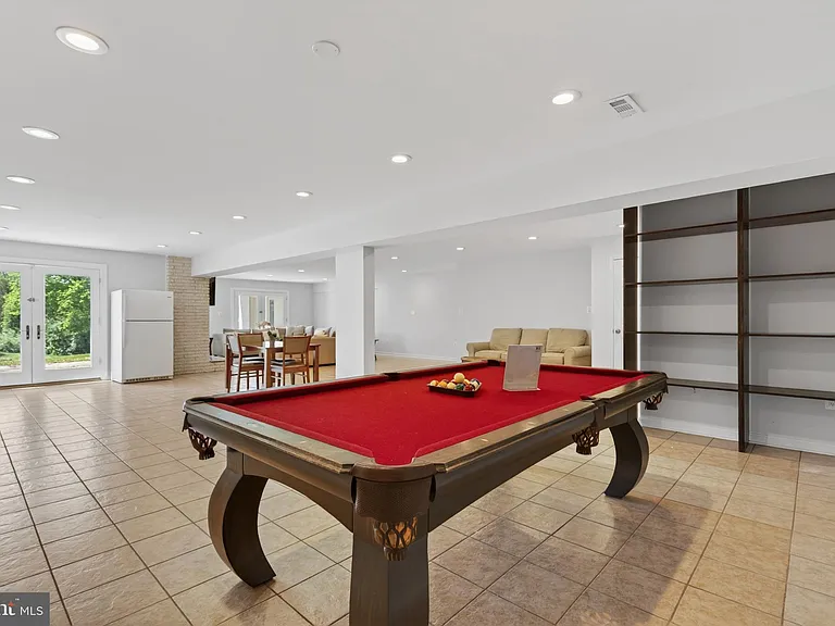 740 Kentland Dr — Photo 12