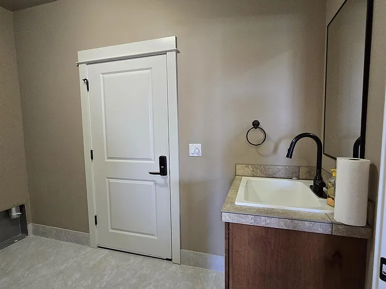 2914 Karlee Dr — Photo 35
