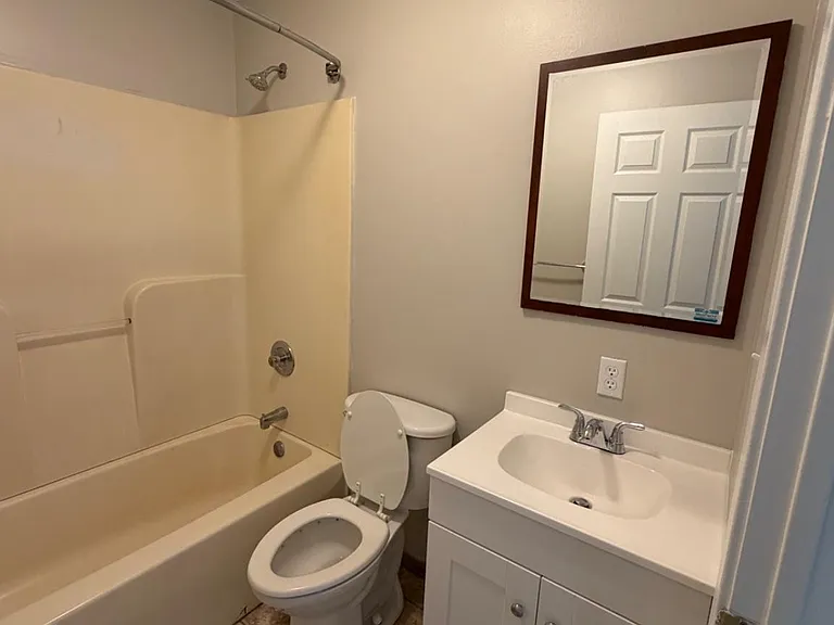 1532 S 2nd St #2R — Photo 4