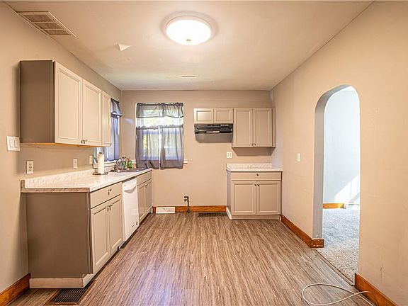 4th image of 107 Park Ave