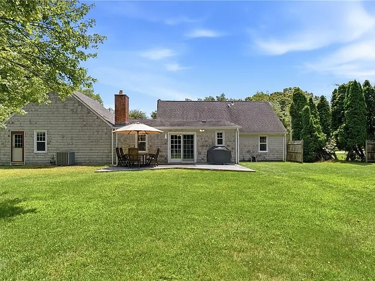 6 Lakewood Dr — Photo 45