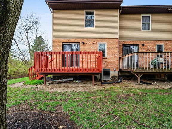 5th image of 121 Elk Ct