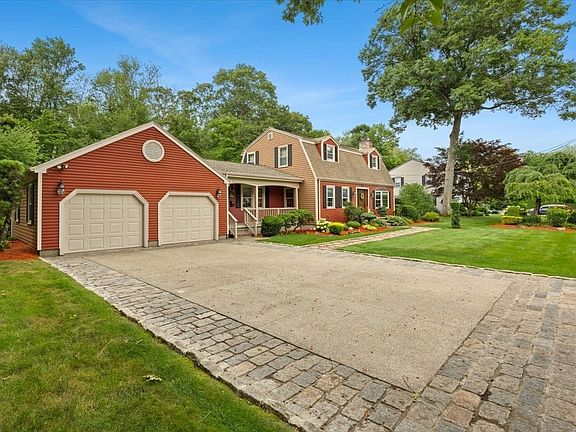4th image of 195 Colonial Dr