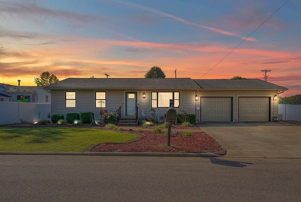 1st image of 200 Winona Blvd