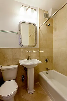 Rented by Mirador Real Estate | media 40