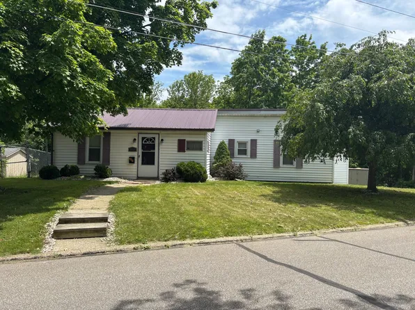 207 Sharon Ave, Ashland, OH 44805