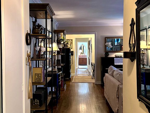 5th image of 555 Broadway APT 3E