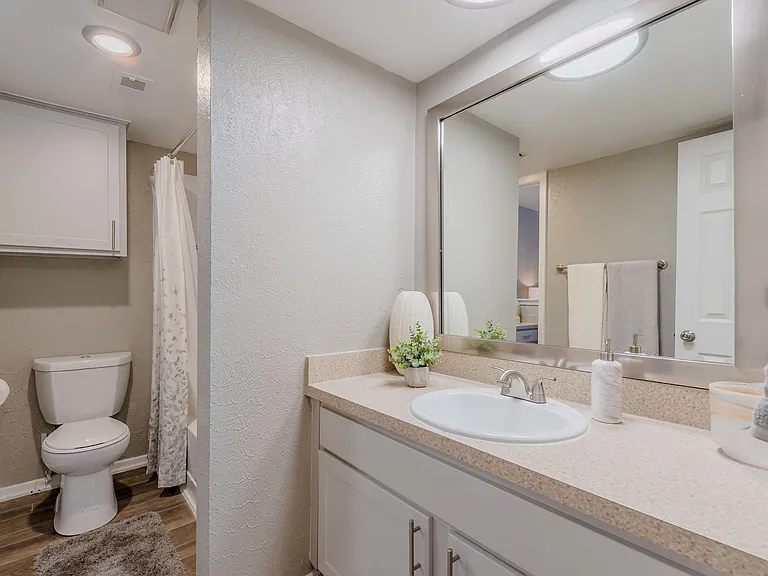 Pinehurst Place Apartments — Photo 10