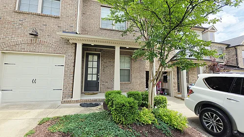 1623 Hampshire Pl Photo 1