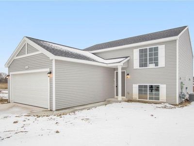 335 Lotz Ct, Wayland, MI, 49348