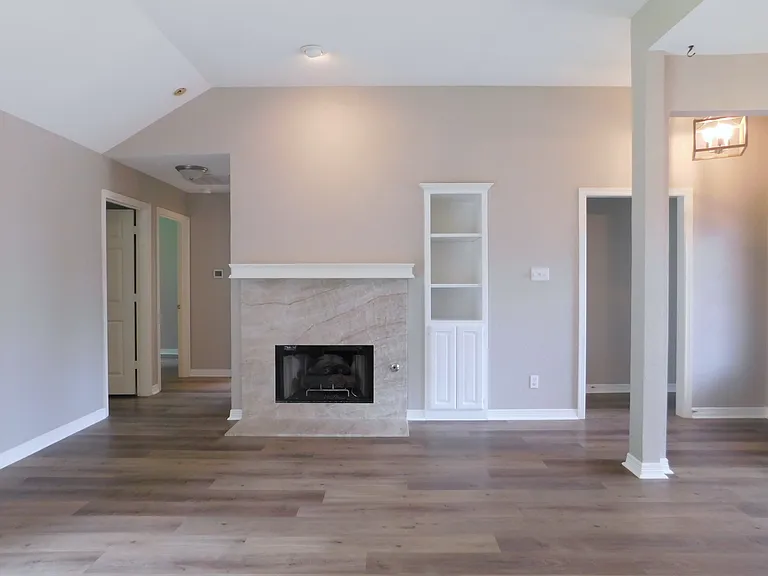 2529 John Dr — Photo 11
