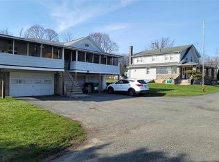5752 Indian Creek Rd APT 2, Zionsville, PA 18092