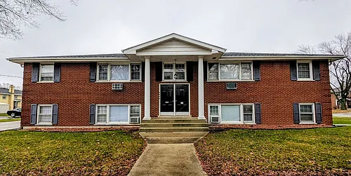 2414 Douglas St Photo 1