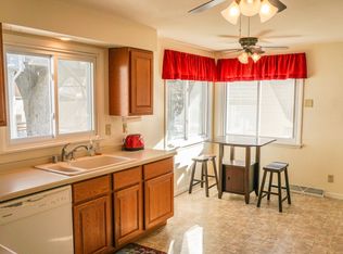 1017 Pearl St, Waukesha, WI 53186