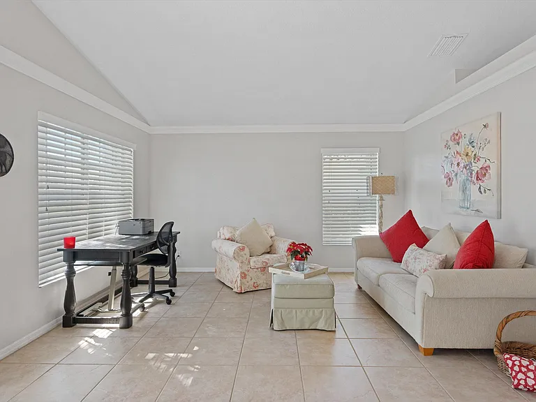 1871 Corsica Dr — Photo 5