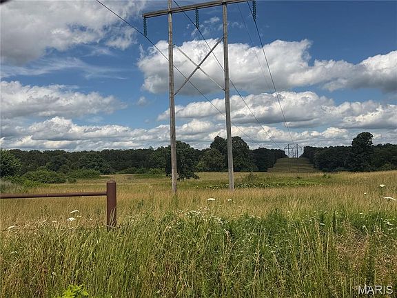 2nd image of 1024 County Road 221