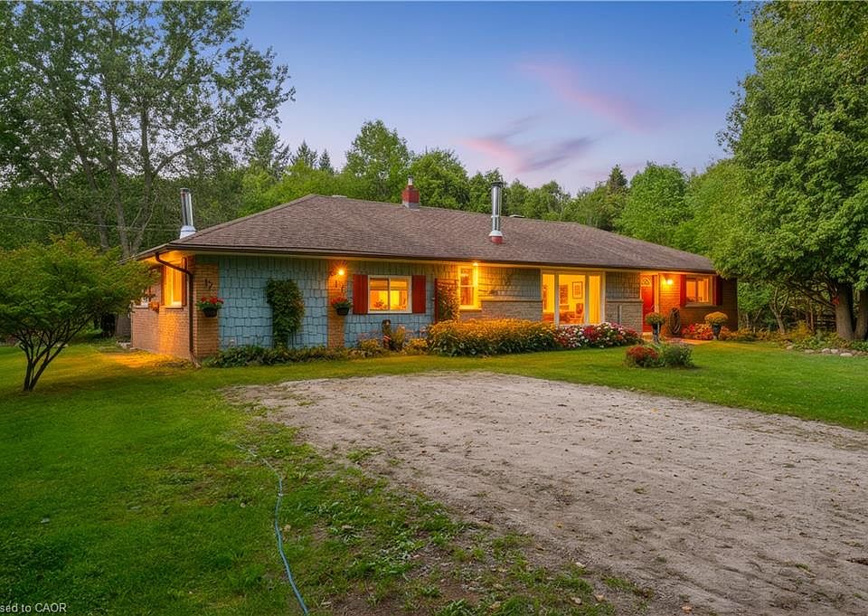 1st image of 7448 McNiven Rd