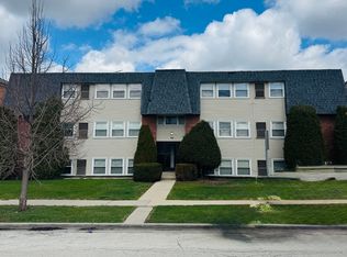 1288 Perry St APT 2, Des Plaines, IL