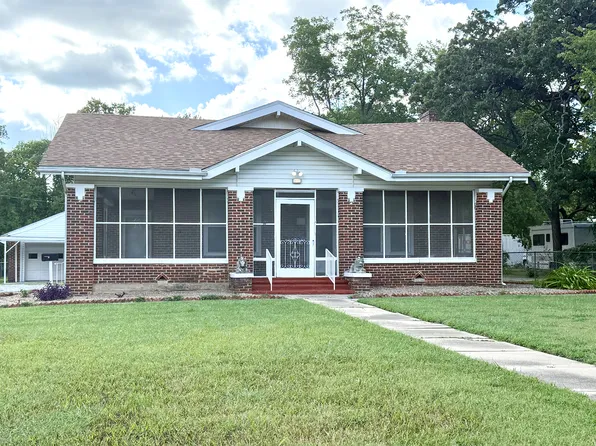 817 C St SE, Ardmore, OK 73401