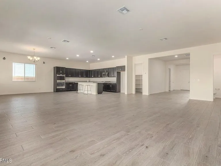 880 W Flamingo Dr — Photo 5