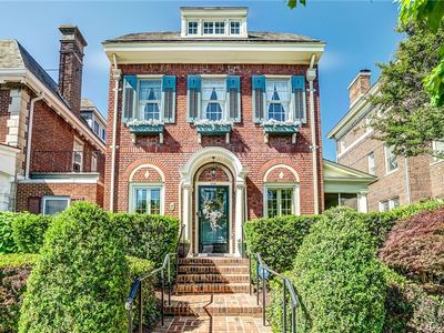 2035 Monument Ave, Richmond, VA, 23220