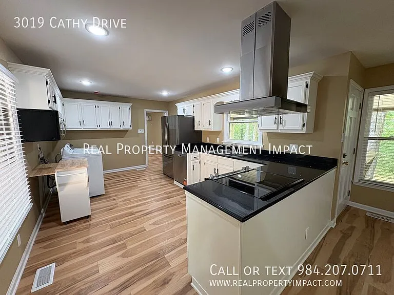 3019 Cathy Dr — Photo 35