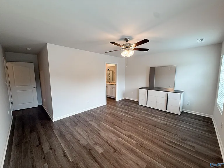 165 Maple Spring Trl — Photo 17
