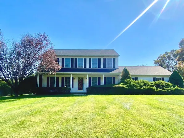 11 Millrace Ln, West Grove, PA 19390