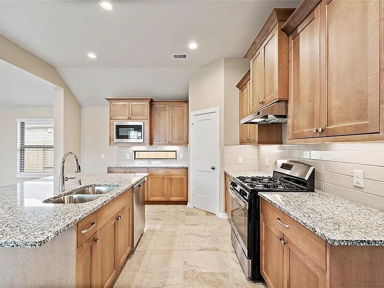 29202 Everett Ridge Ln — Photo 9