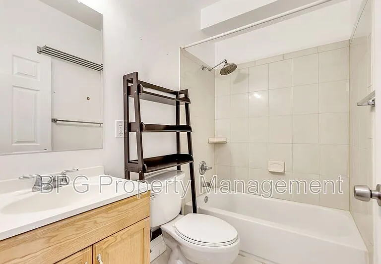 1643 13th St NW #2 — Photo 12