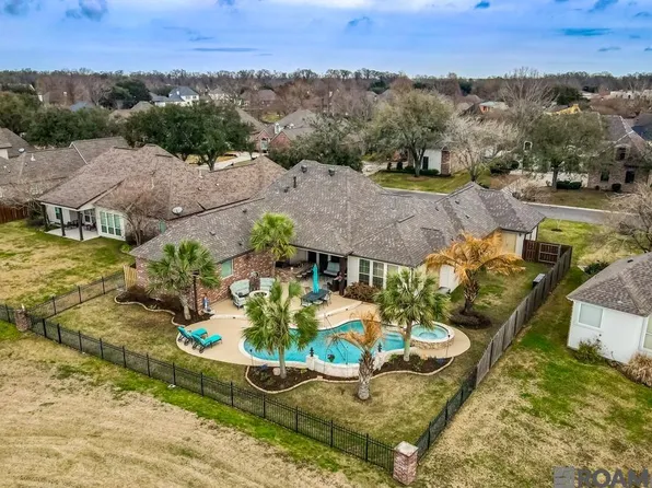 6357 Beau Douglas Ave, Gonzales, LA 70737