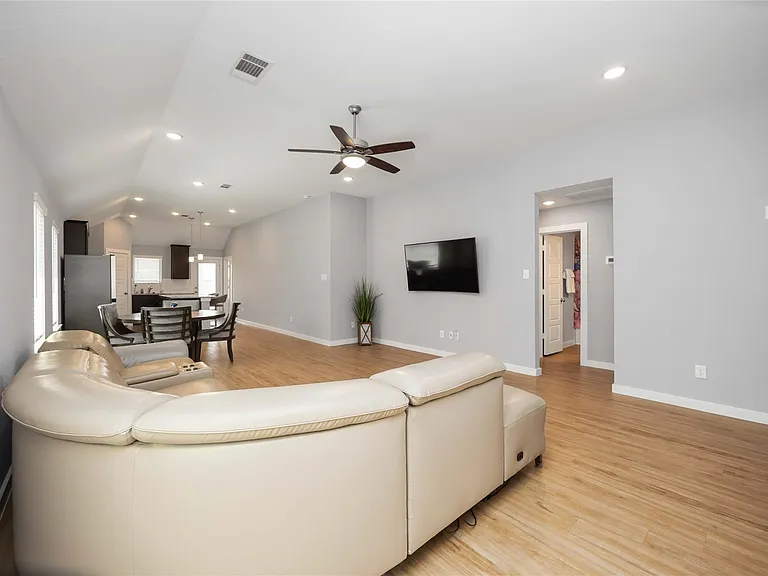 21642 Coral Mist Dr — Photo 6