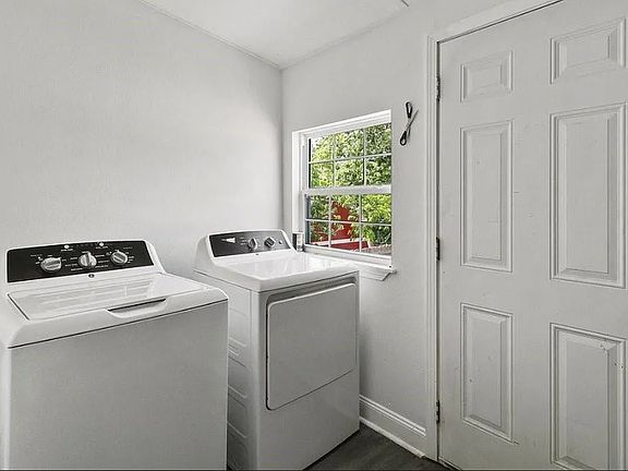 3rd image of 2255 N Miro St
