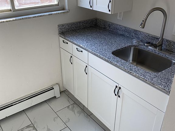 2nd image of 3559 Van Antwerp Pl #2