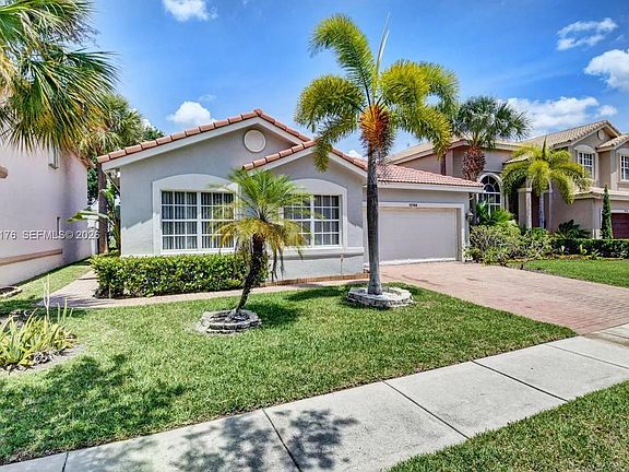 3rd image of 12166 Colony Preserve Dr