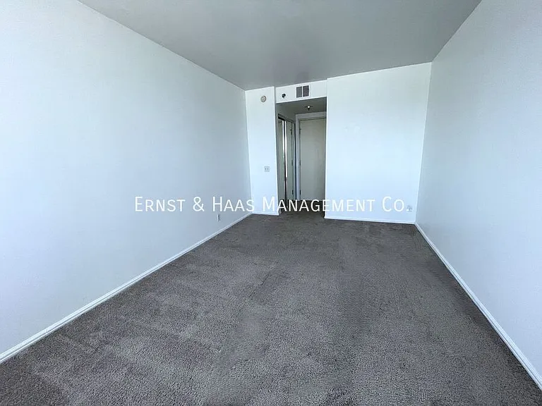 525 E Seaside Way #1806 — Photo 13