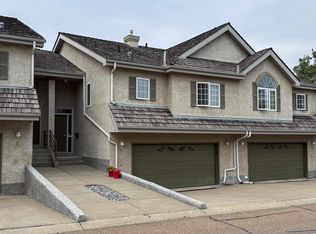 1283 Carter Crest Rd NW, Edmonton, AB T6R2N5