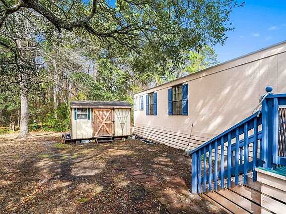 5th image of 31 Burr Circle