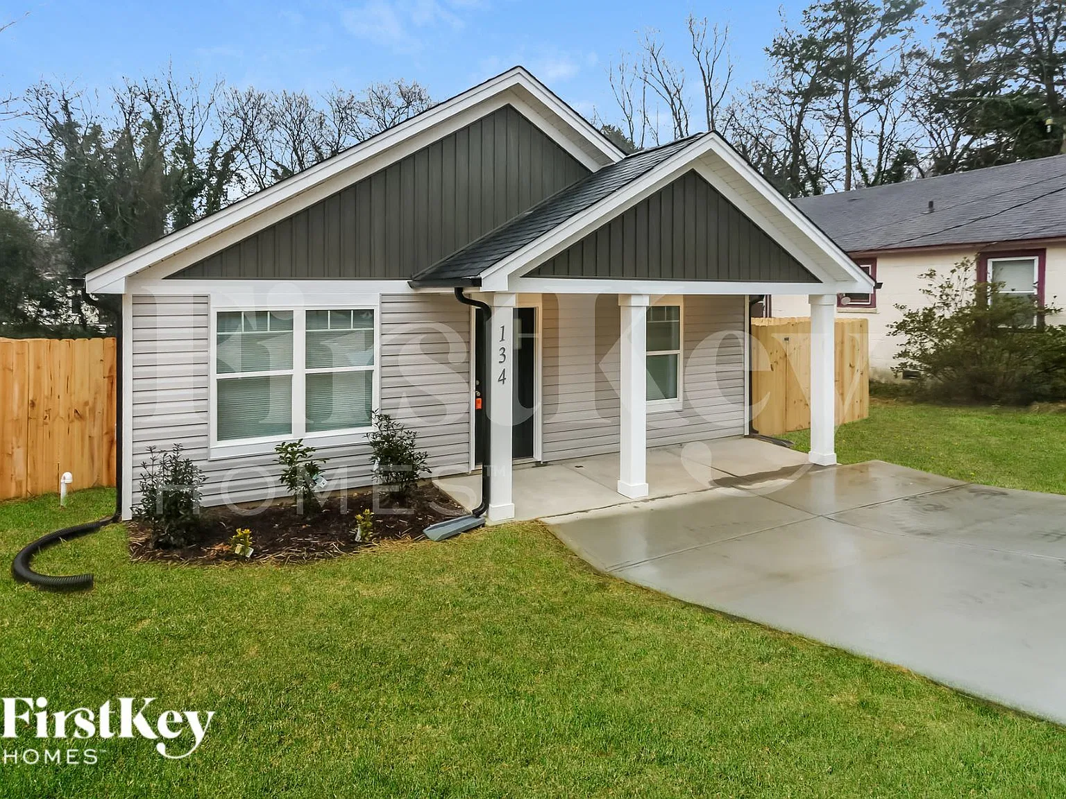 3 bed, 2.0 bath, 1204 sqft, $1,855 — Photo 3