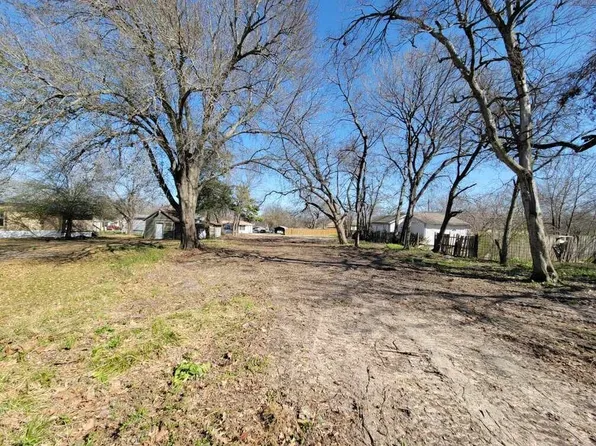 N Greenville Ave, Wolfe City, TX 75496