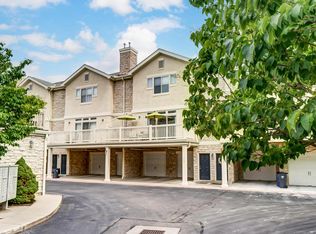 1756 Ridgecliff Rd, Columbus, OH 43221