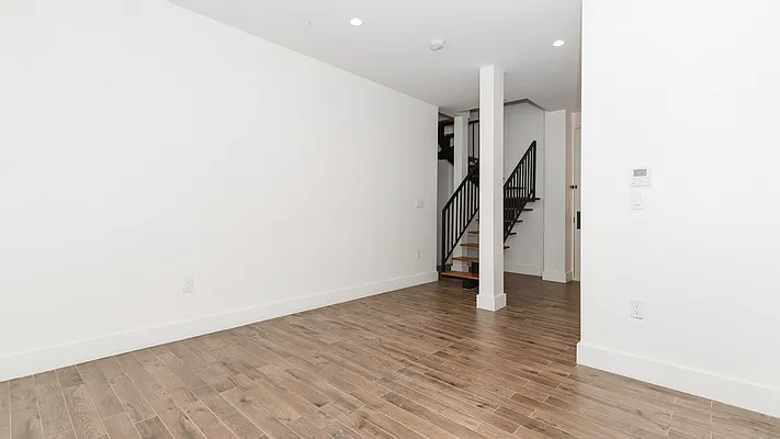 Rented by Nooklyn NYC LLC | media 35