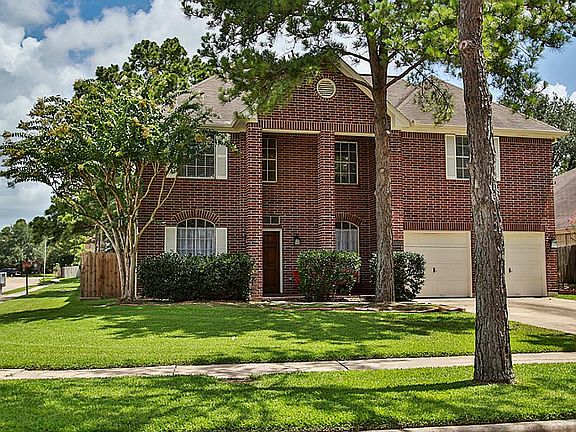 2nd image of 20326 Maple Village Dr