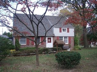 2815 Armstrong Ave, Holmes, PA 19043