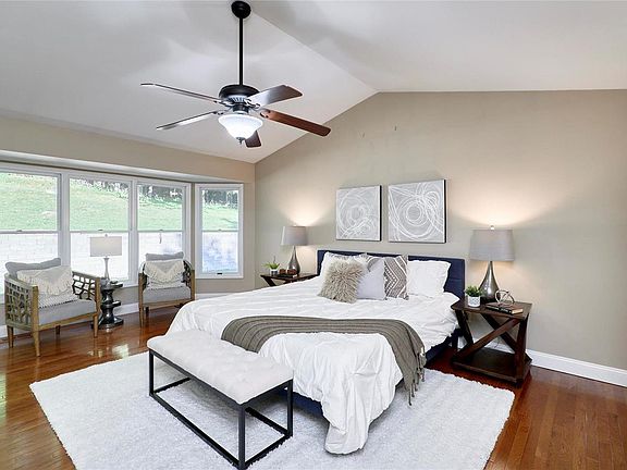 5th image of 729 McBride Pointe Dr