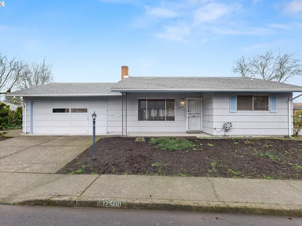 12500 SW Prince Albert St, King City, OR 97224