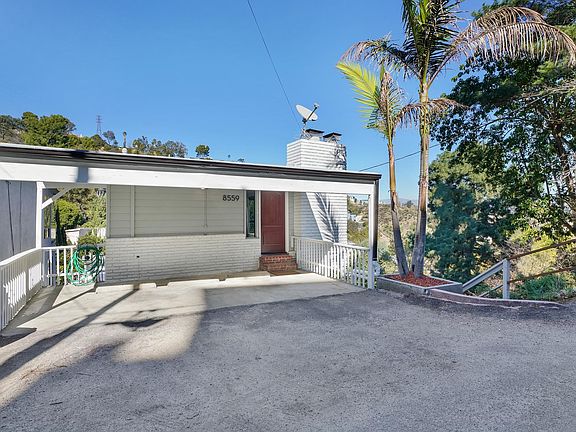 2nd image of 8559 Brier Dr