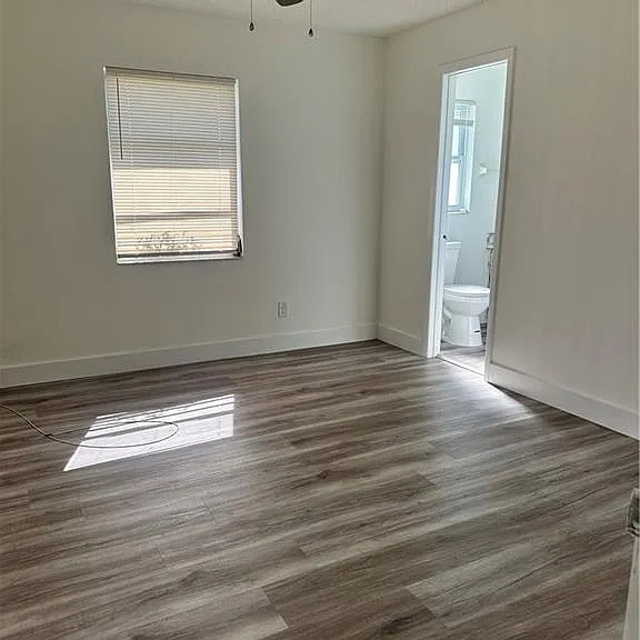 2105 SE 15th Pl — Photo 7