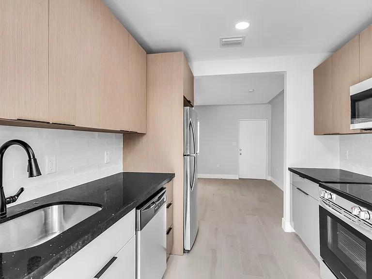 351 NE 82nd St #1 — Photo 43