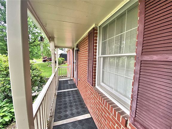 2nd image of 246 Wren Dr